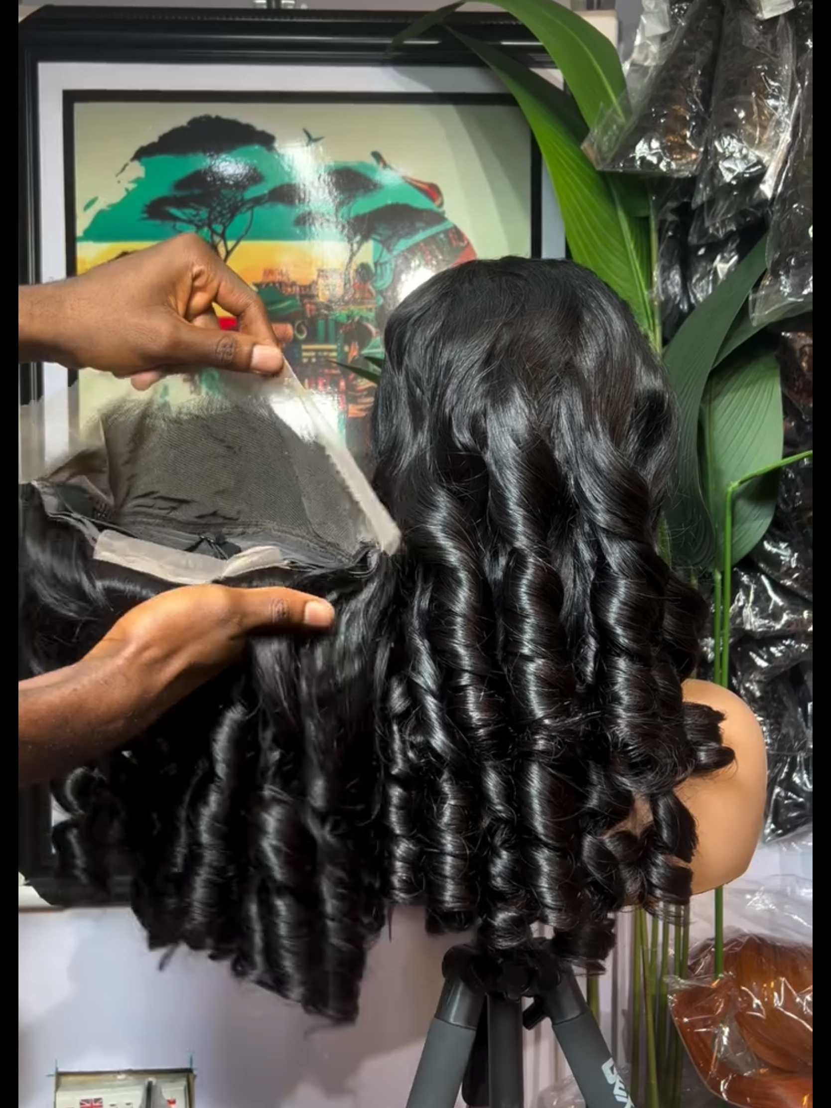 18" SDD Special Egg Bouncy 13x4 full frontal wig