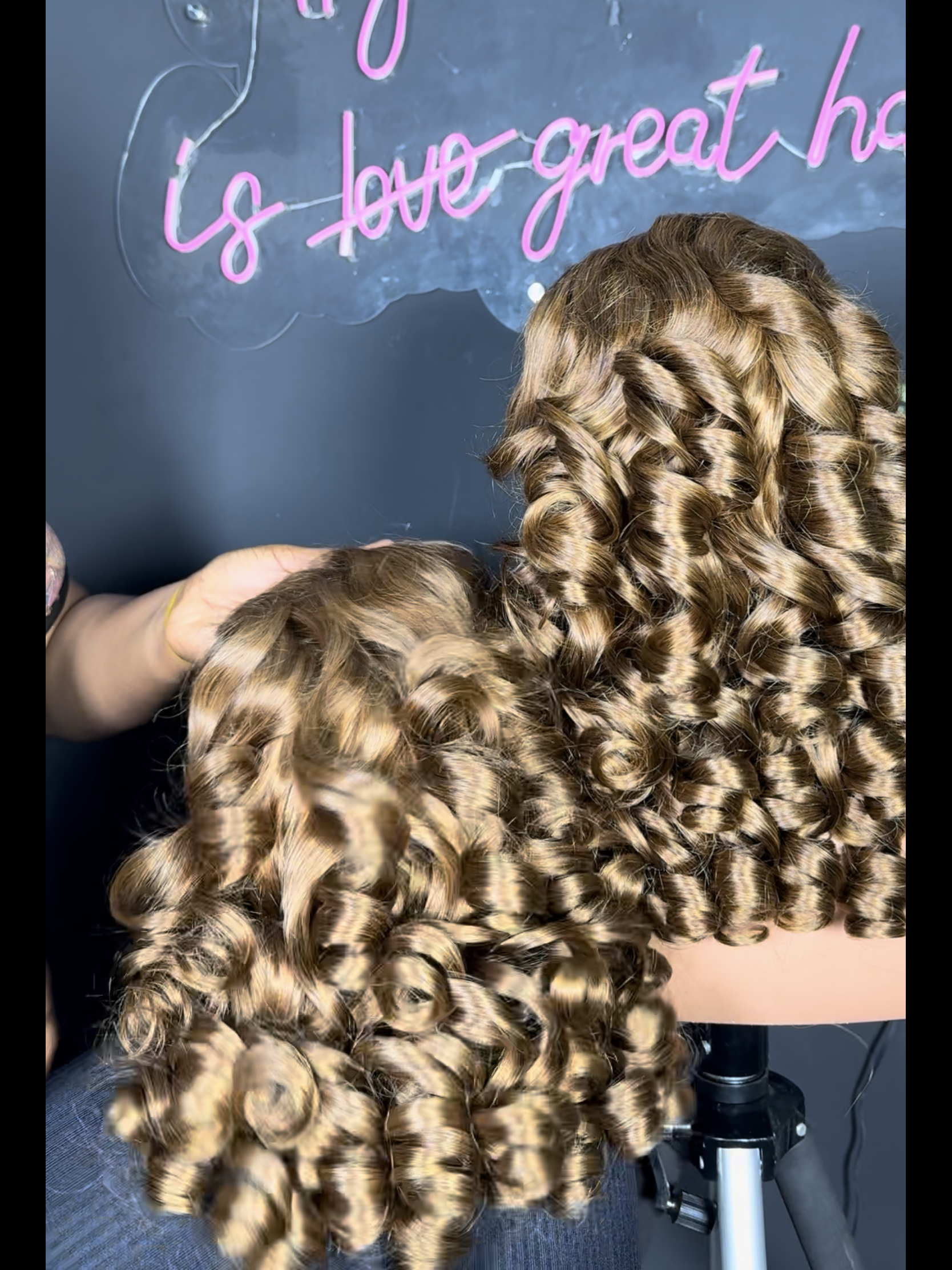 18" Super Double Drawn Special Egg Bouncy in chestnut 13x4 full frontal wig