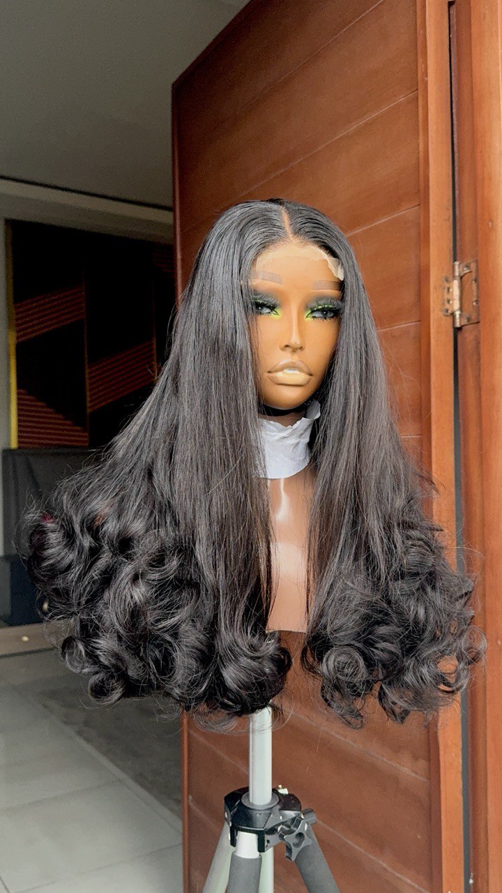 26” SDD PEARL WAVY HD 5X5 CLOSURE WIG NATURAL COLOUR