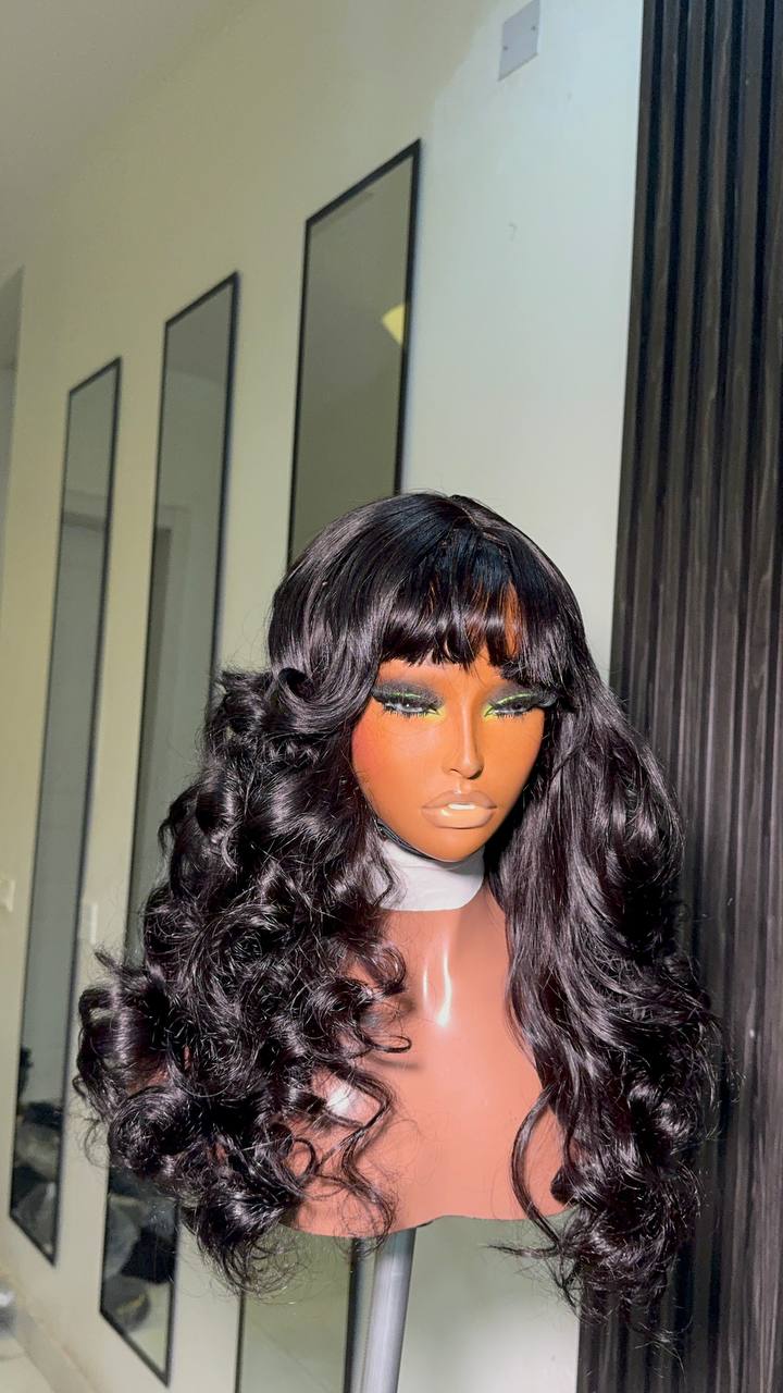 TYW27: 20” SDD NICKI BOUNCE FRINGE WIG #1B