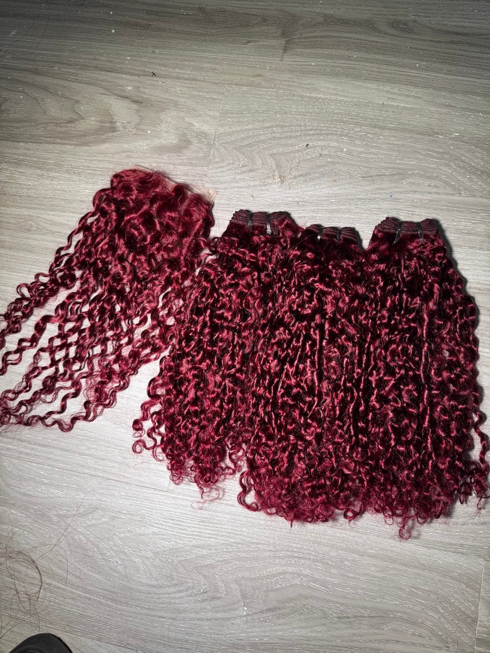 TYC7: 16” SDD VIRGIN BURGUNDY MINI CURLS + 4X4 CLOSURE