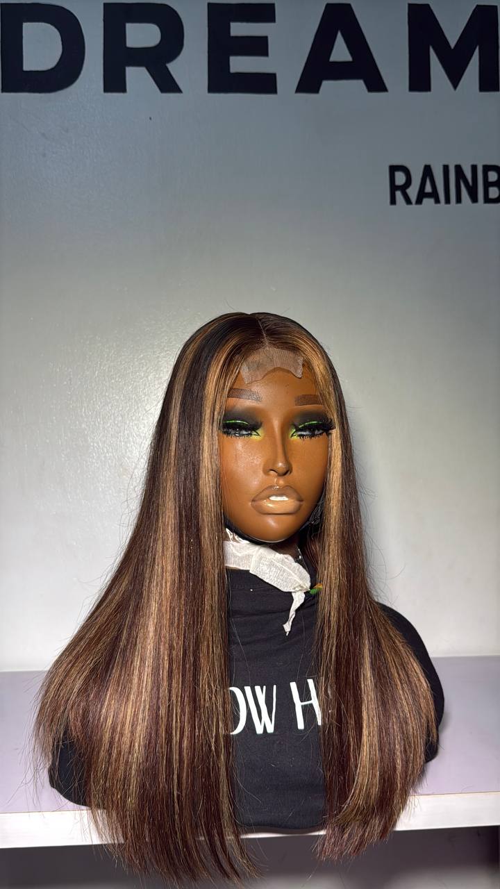 WB23 - Single Drawn Brazillian Highlight Straight Kim K Wig